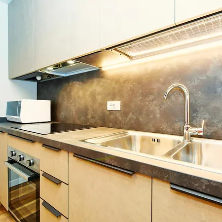 The Captain アパート シルミオーネ